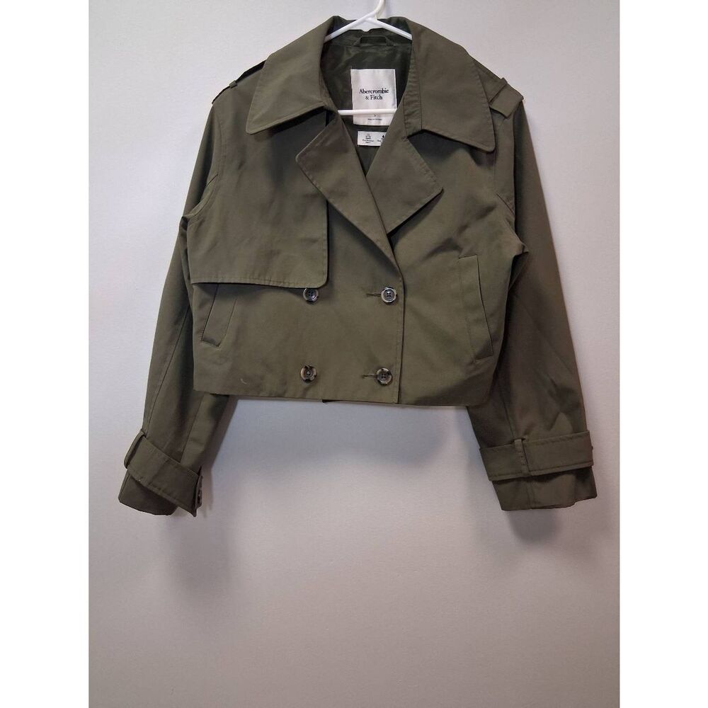 Abercrombie & Fitch womens small jacket wind water resistant cropped army green